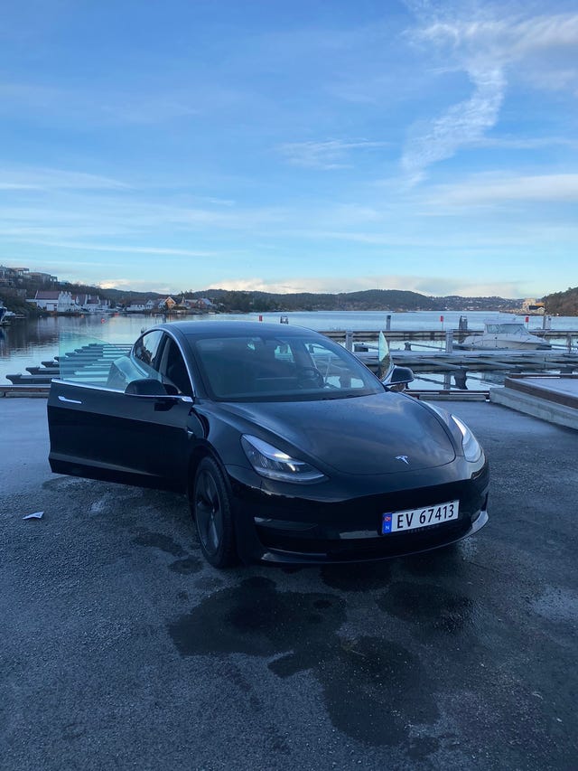 5YJ3E7EB3KF341284 2019 TESLA MODEL 3-1