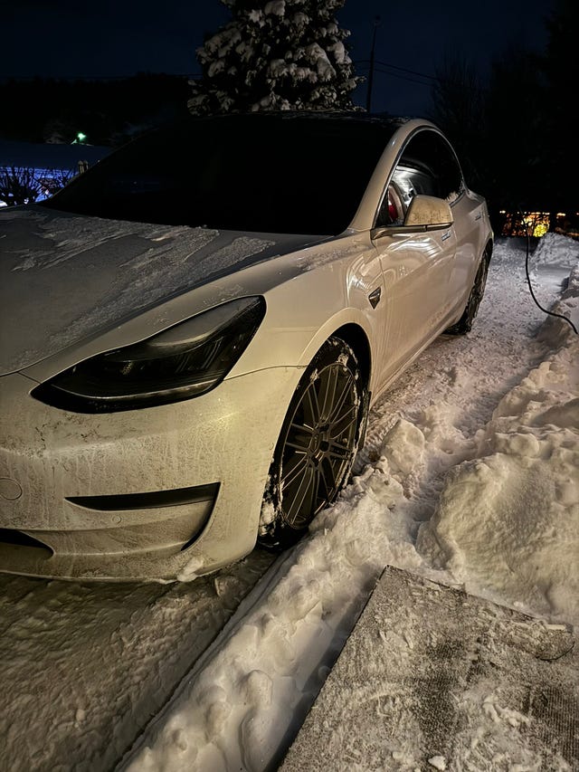 5YJ3E7EB3KF207441 2019 TESLA MODEL 3-5