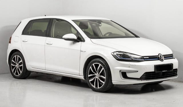 WVWZZZAUZJ8910572 2018 VOLKSWAGEN GOLF-0