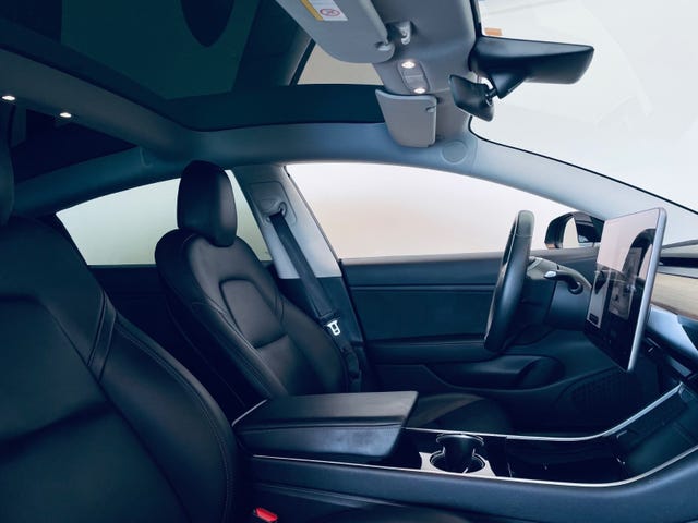 5YJ3E7EB4KF341567 2019 TESLA MODEL 3-4