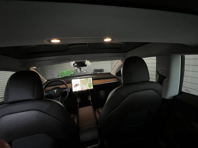 2019 TESLA MODEL 3 - 10