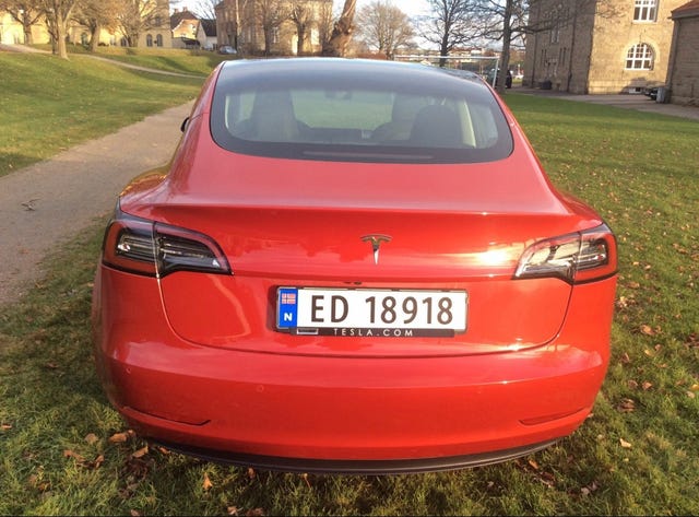 LRW3E7FJ9MC333967 2021 TESLA MODEL 3-2
