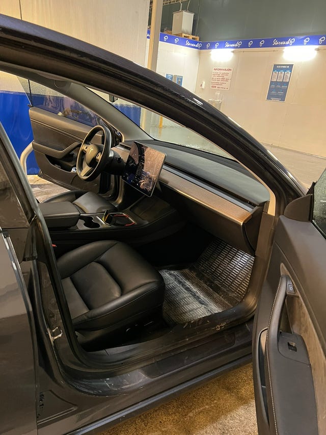 5YJ3E7EC9MF828050 2021 TESLA MODEL 3-5