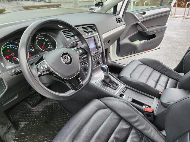 2015 VOLKSWAGEN GOLF - 10