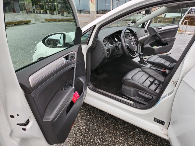 2015 VOLKSWAGEN GOLF - 9