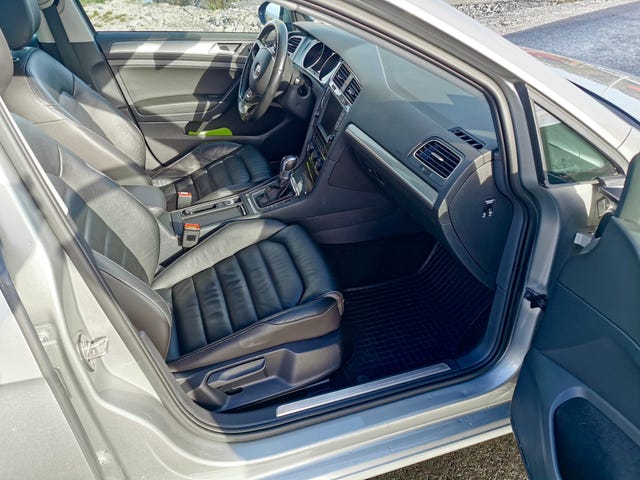 2015 VOLKSWAGEN GOLF - 9