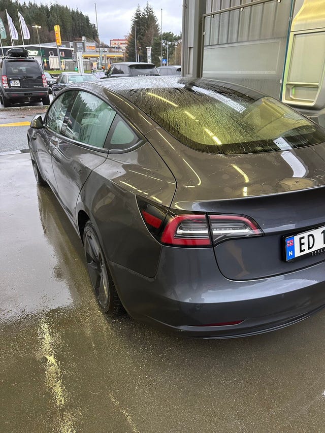 LRW3E7FA8MC324547 2021 TESLA MODEL 3-4