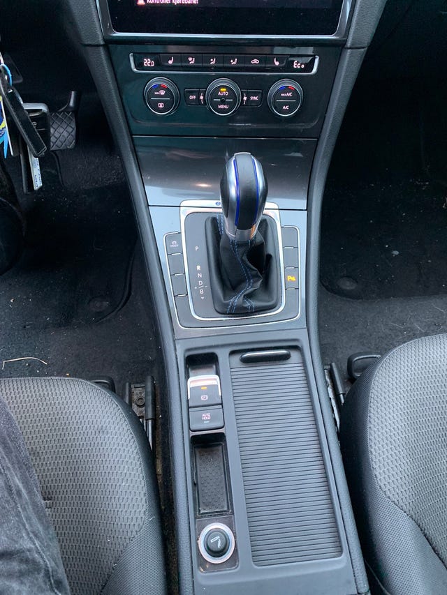 2018 VOLKSWAGEN GOLF - 13