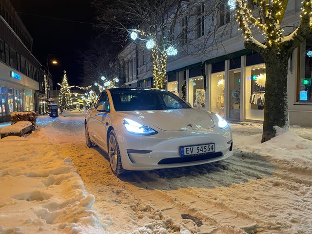 2019 TESLA MODEL 3 - 37