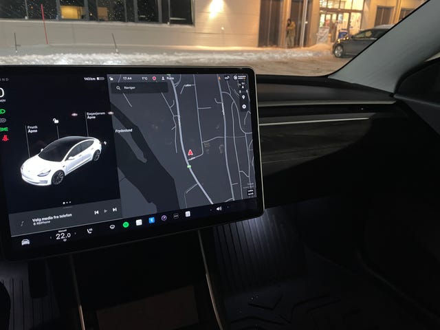 2019 TESLA MODEL 3 - 29