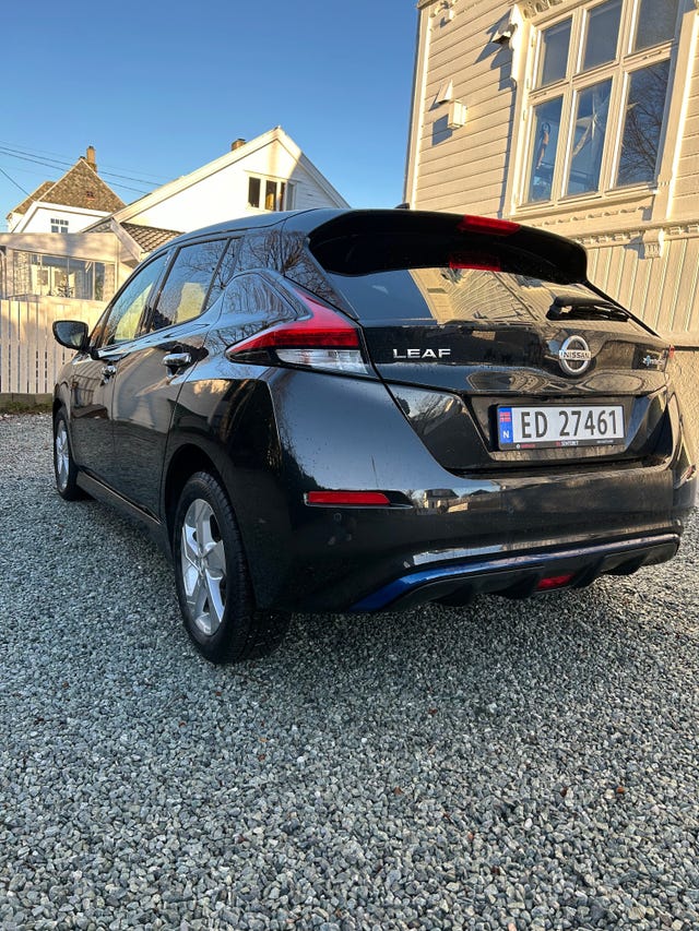 2021 NISSAN LEAF - 12