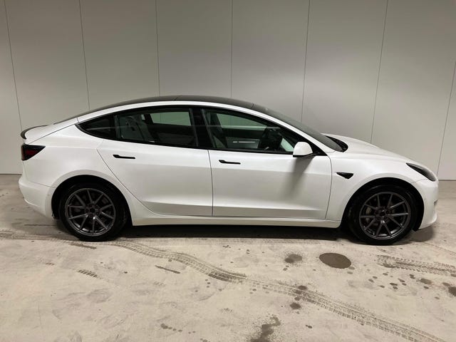 5YJ3E7EB0MF896387 2021 TESLA MODEL 3-1