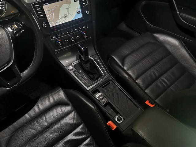 2015 VOLKSWAGEN GOLF - 11