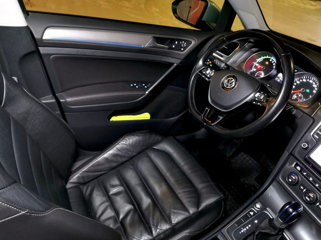 2015 VOLKSWAGEN GOLF - 15