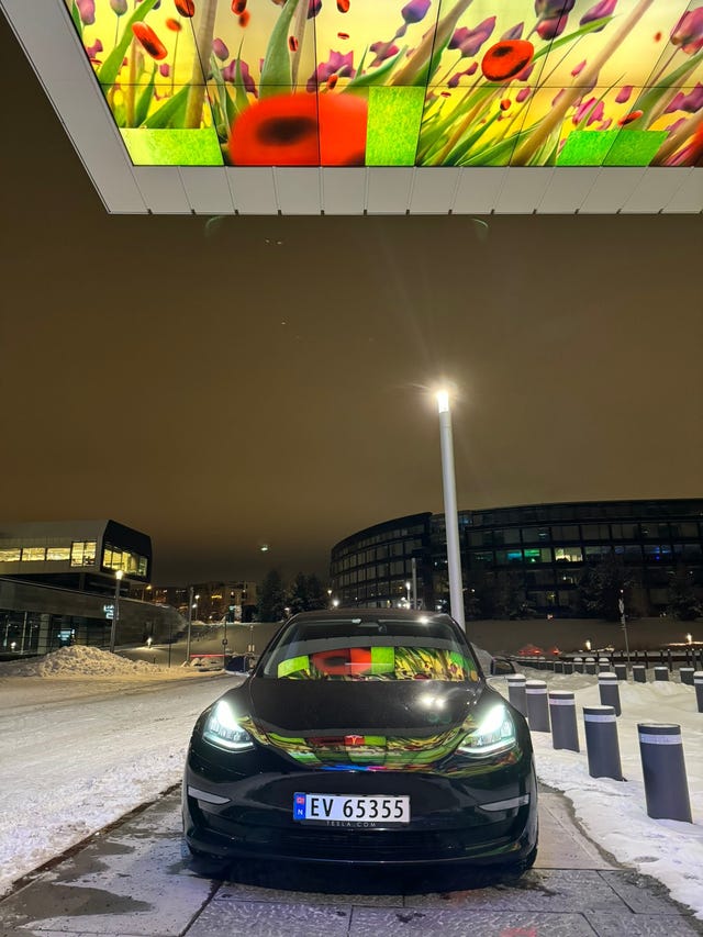 5YJ3E7EB2KF233870 2019 TESLA MODEL 3-1