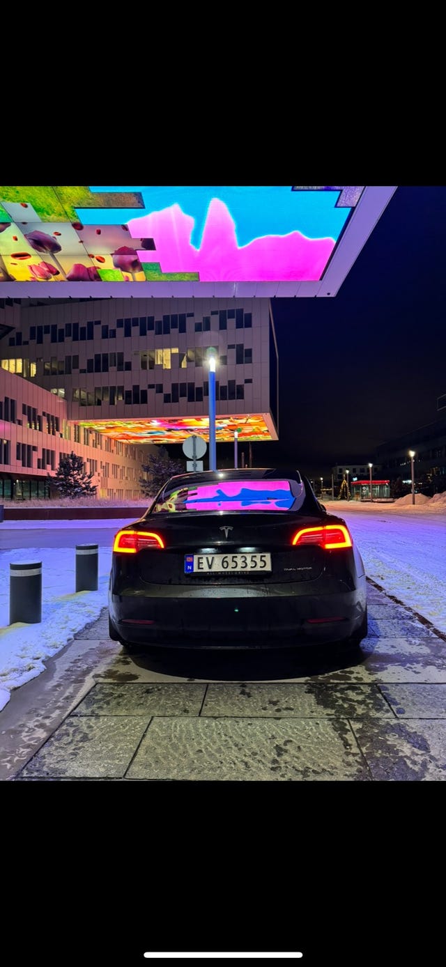 5YJ3E7EB2KF233870 2019 TESLA MODEL 3-4