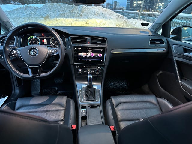 2019 VOLKSWAGEN GOLF - 11