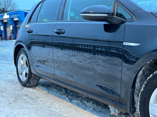 WVWZZZAUZKW913135 2019 VOLKSWAGEN GOLF-4