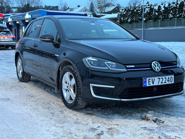WVWZZZAUZKW913135 2019 VOLKSWAGEN GOLF-3
