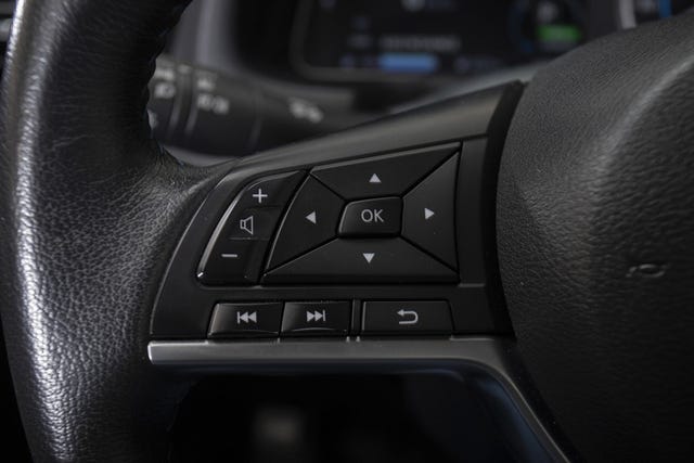 2020 NISSAN LEAF - 17