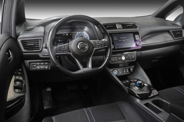 2020 NISSAN LEAF - 15