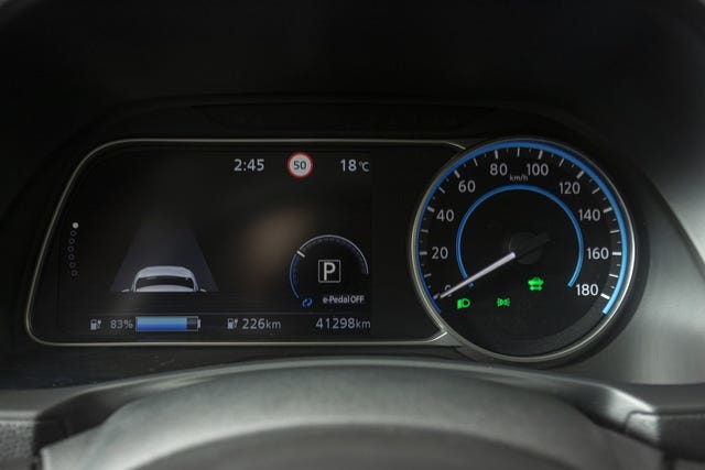 2020 NISSAN LEAF - 12