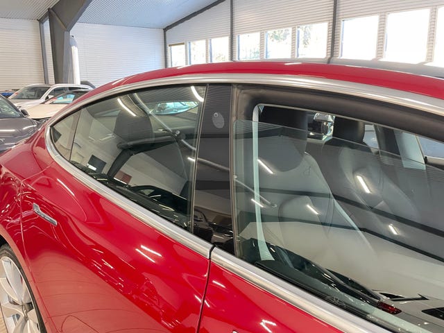 2019 TESLA MODEL 3 - 12