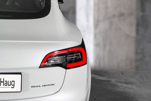 2022 TESLA MODEL 3 - 8