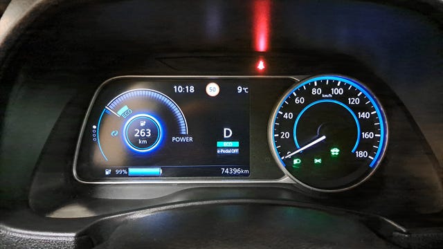2019 NISSAN LEAF - 18