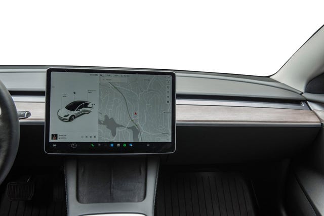 2021 TESLA MODEL 3 - 17