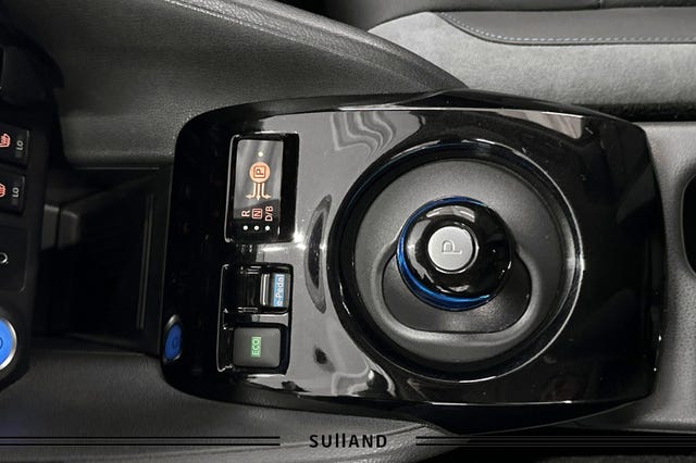 2020 NISSAN LEAF - 26