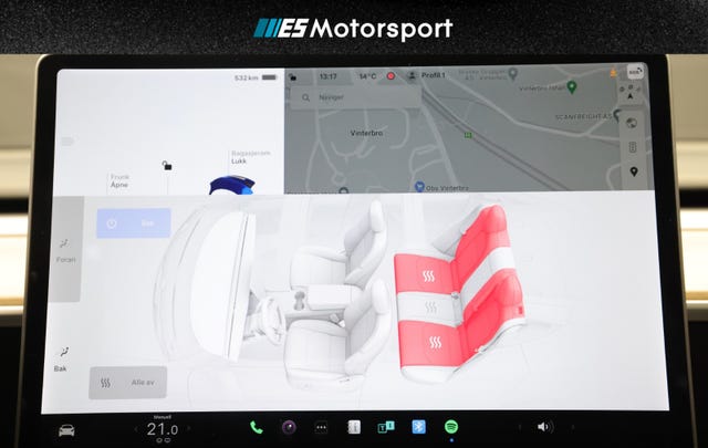 2022 TESLA MODEL 3 - 26