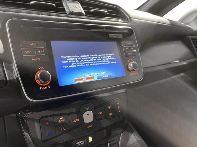 2019 NISSAN LEAF - 11