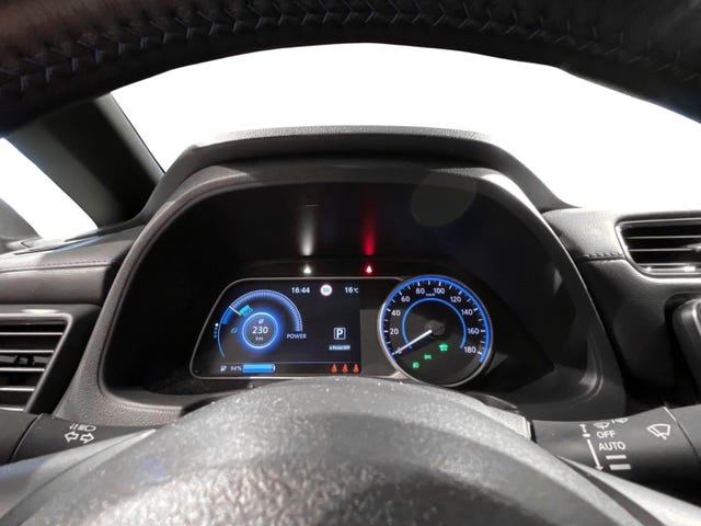2019 NISSAN LEAF - 9