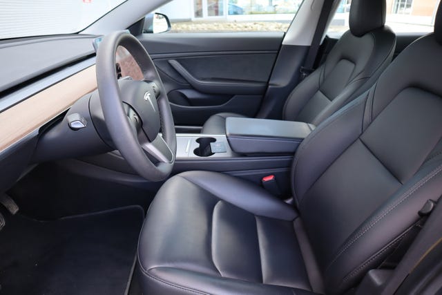5YJ3E7EB8MF830945 2021 TESLA MODEL 3-5
