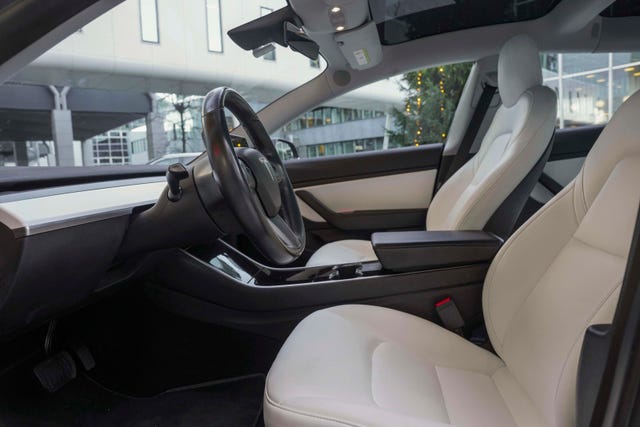 2019 TESLA MODEL 3 - 16