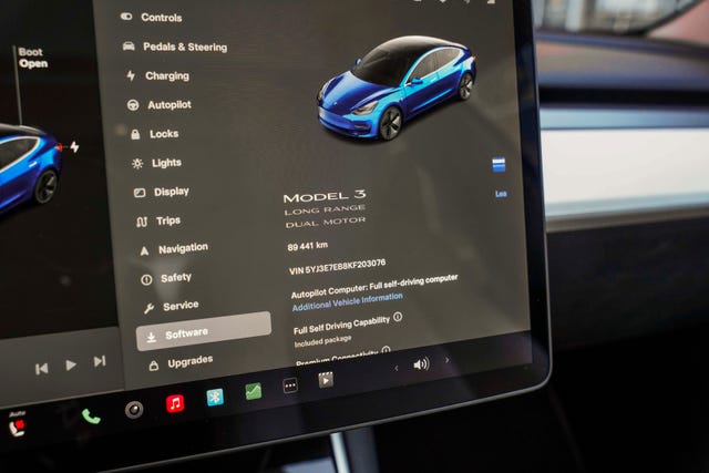 2019 TESLA MODEL 3 - 14