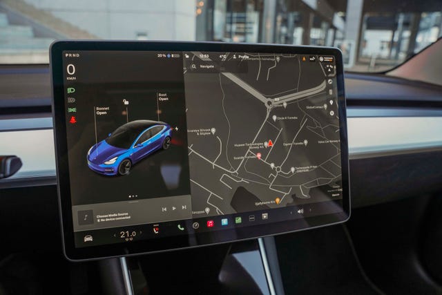 2019 TESLA MODEL 3 - 12