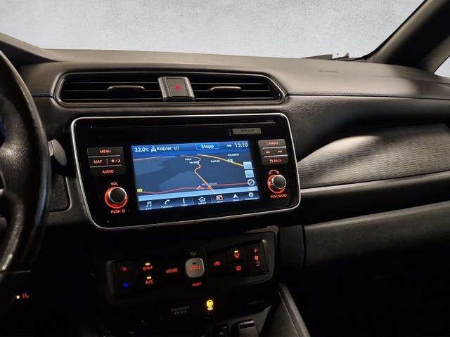 2019 NISSAN LEAF - 16