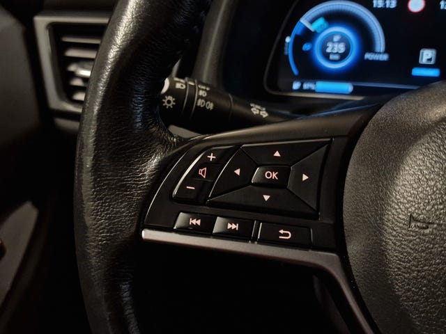 2019 NISSAN LEAF - 21