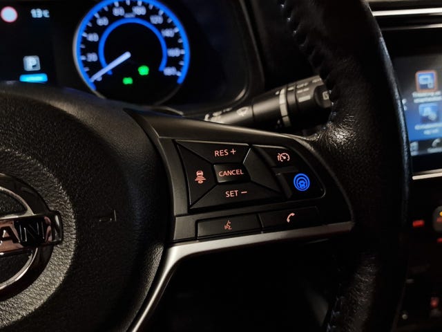 2019 NISSAN LEAF - 22