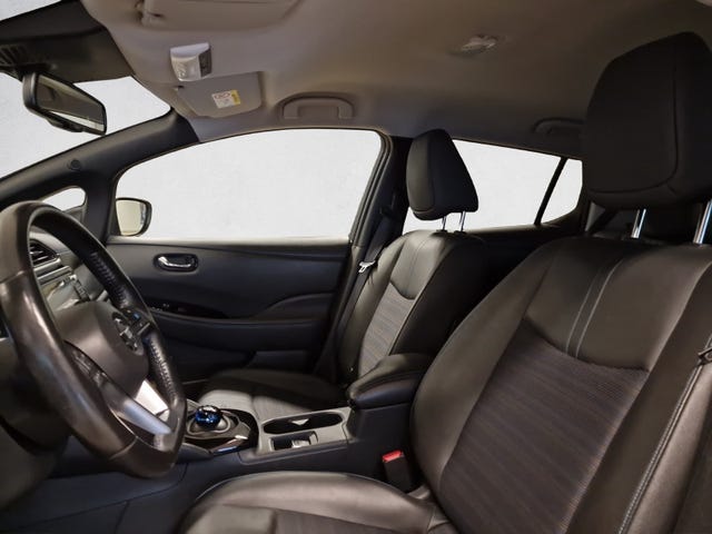 2019 NISSAN LEAF - 9