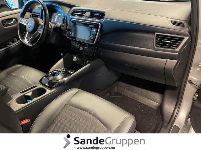 2019 NISSAN LEAF - 10