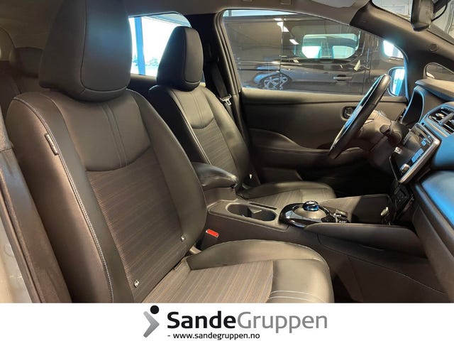 2019 NISSAN LEAF - 11