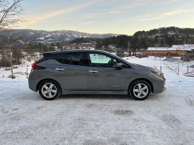 2019 NISSAN LEAF - 8