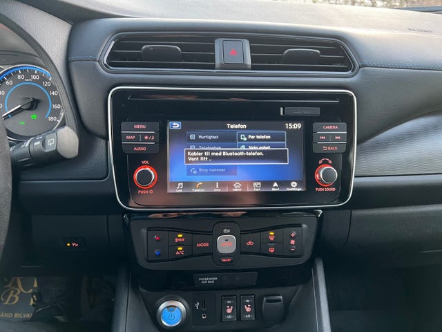 2019 NISSAN LEAF - 18