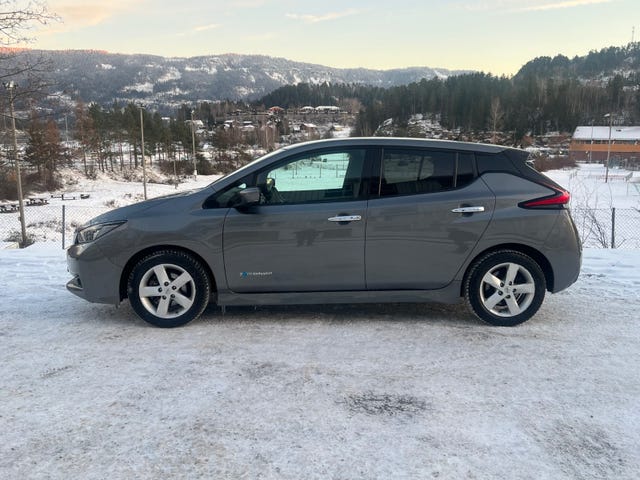 SJNFAAZE1U0051847 2019 NISSAN LEAF-3