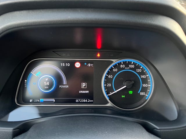 2019 NISSAN LEAF - 23