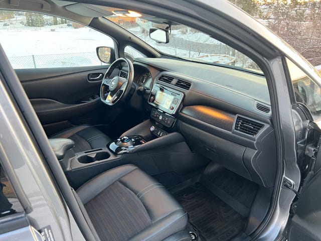 2019 NISSAN LEAF - 11
