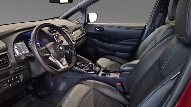 2020 NISSAN LEAF - 15